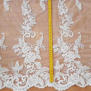 HAFT NA TIULU ZDOBIONY KORALIKAMI