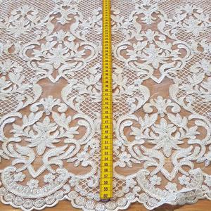 HAFT NA TIULU ZDOBIONY KORALIKAMI