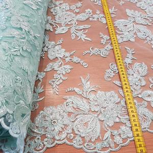 HAFT NA TIULU ZDOBIONY CEKINAMI - 56601