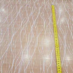 DELIKATNA KORONKA Z CEKINAMI