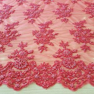 HAFT ZDOBIONY KORALIKAMI