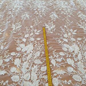 HAFT NA TIULU ZDOBIONY CEKINAMI