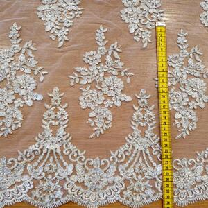 HAFT NA TIULU ZDOBIONY CEKINAMI+SREBNA NITKA 