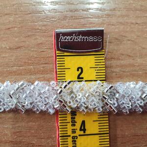 TAŚMA ZDOBIONA KORALIKAMI - T806