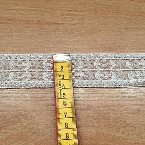 TAŚMA ZDOBIONA KORALIKAMI