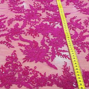 HAFT NA TIULU ZDOBIONY CEKINAMI