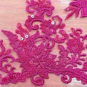 HAFT NA TIULU ZDOBIONY CEKINAMI