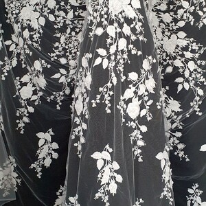 HAFT NA TIULU ZDOBIONY 3D