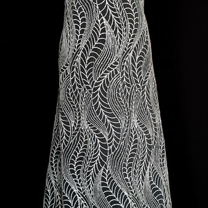 HAFT NA TIULU ZDOBIONY CEKINAMI - 3479