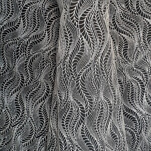 HAFT NA TIULU ZDOBIONY CEKINAMI