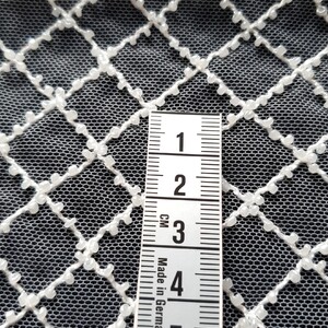 HAFT NA TIULU ZDOBIONY KORALIKAMI