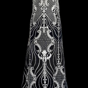 HAFT NA TIULU ZDOBIONY CEKINAMI - 121035MA