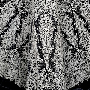 HAFT NA TIULU ZDOBIONY KORALIKAMI