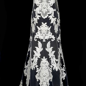 HAFT NA TIULU ZDOBIONY CEKINAMI I KORALIKAMI - 6220MA