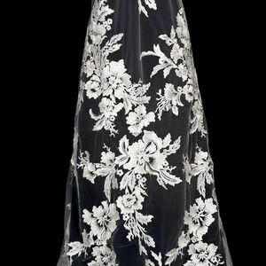 HAFT NA TIULU ZDOBIONY CEKINAMI - 127088MA