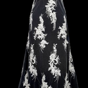 HAFT NA TIULU ZDOBIONY KORALIKAMI - 61038MA