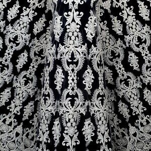 HAFT NA TIULU ZDOBIONY KORALIKAMI