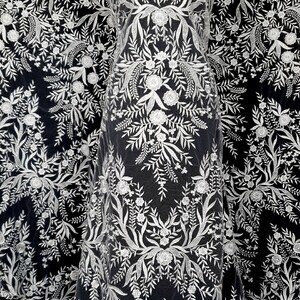 HAFT ZDOBIONY CEKINAMI