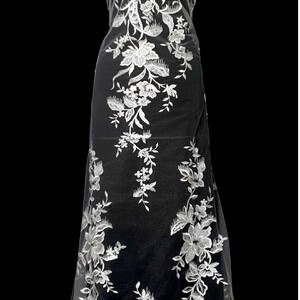 HAFT NA TIULU ZDOBIONY CEKINAMI - 121056MA