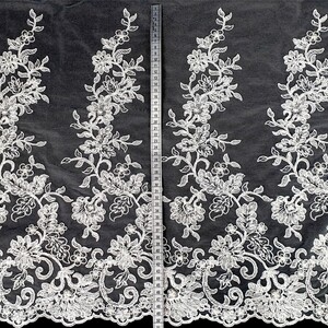 HAFT KODEROWY ZDOBIONY