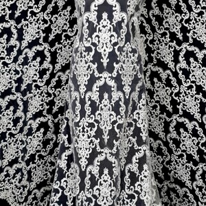 HAFT ZDOBIONY CEKINAMI