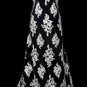 HAFT NA TIULU ZDOBIONY CEKINAMI - EF003