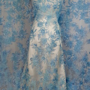 HAFT NA TIULU ZDOBIONY CEKINAMI