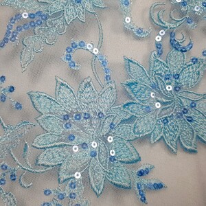 HAFT NA TIULU ZDOBIONY CEKINAMI