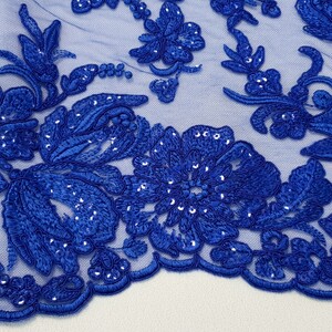 HAFT NA TIULU ZDOBIONY CEKINAMI