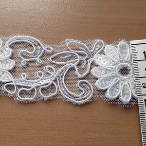 TAŚMA ZDOBIONA CEKINAMI - T5487