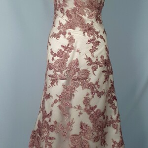 HAFT NA TIULU ZDOBIONY CEKINAMI - 56601