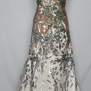 HAFT NA TIULU ZDOBIONY CEKINAMI - 3022484