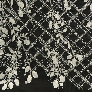 HAFT NA TIULU ZDOBIONY 3D