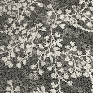 HAFT NA PODKŁADZIE ZDOBIONY