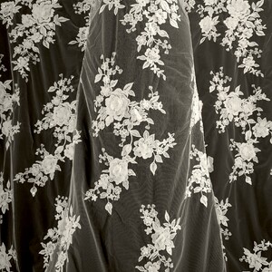 HAFT NA TIULU ZDOBIONY 3D