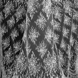 KORONKA FRANCUSKA ZDOBIONA