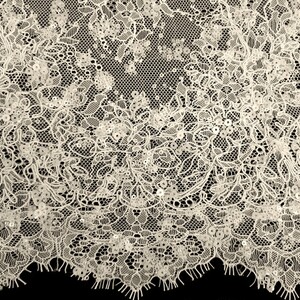 KORONKA FRANCUSKA ZDOBIONA