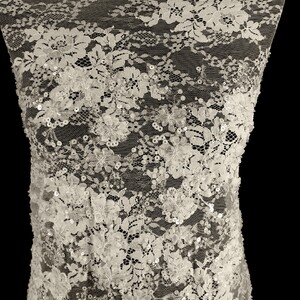 KORONKA FRANCUSKA ZDOBIONA