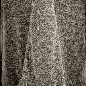 HAFT NA PODKŁADZIE ZDOBIONY