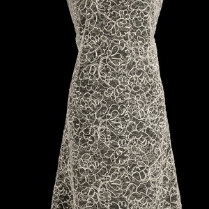 HAFT NA PODKŁADZIE ZDOBIONY