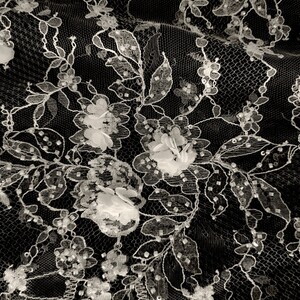 KORONKA FRANCUSKA ZDOBIONA 3D