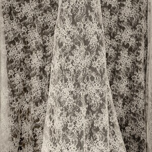 KORONKA FRANCUSKA ZDOBIONA 