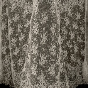 KORONKA FRANCUSKA ZDOBIONA 